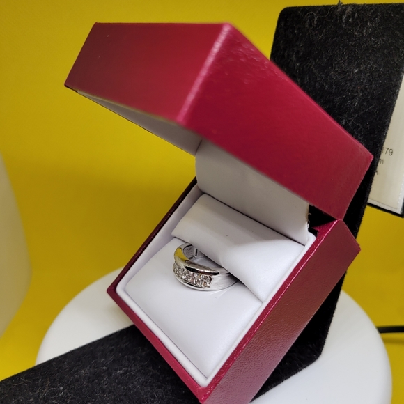 Stunning Diamond Accents 2 Row Anniversary Ring - Picture 4 of 7